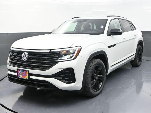 new 2025 Volkswagen Atlas Cross Sport car, priced at $49,411