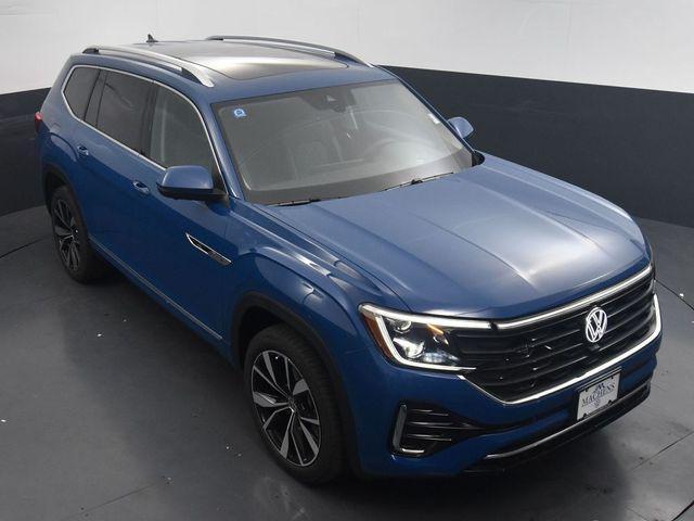 new 2025 Volkswagen Atlas car, priced at $51,738