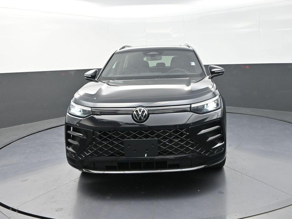 new 2025 Volkswagen Tiguan car, priced at $37,298