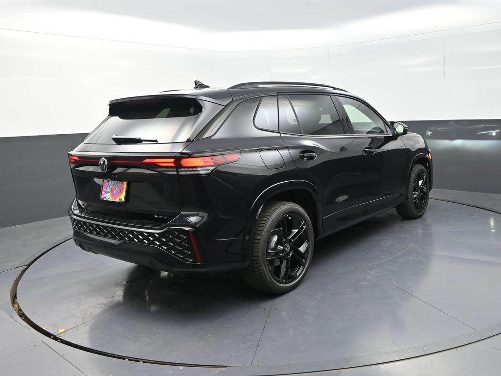 new 2025 Volkswagen Tiguan car, priced at $37,298