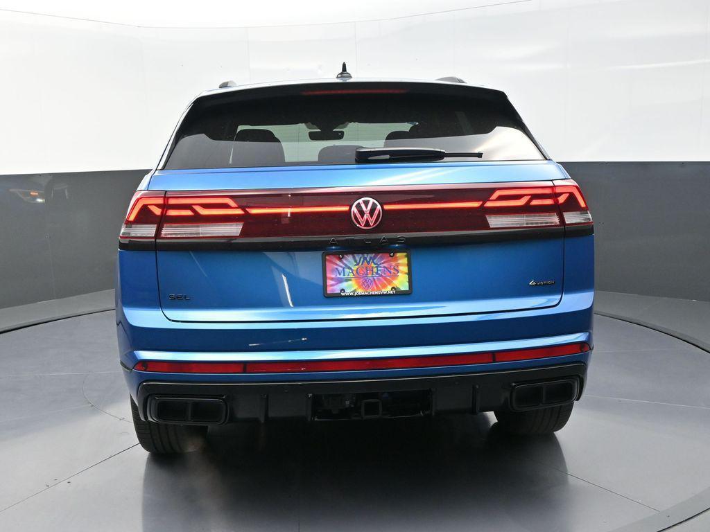 new 2025 Volkswagen Atlas Cross Sport car, priced at $47,307