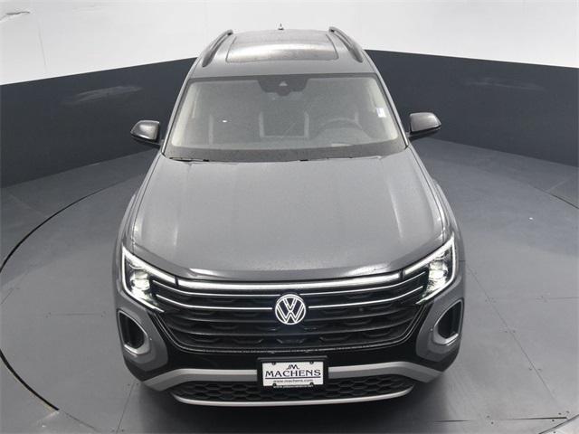 new 2024 Volkswagen Atlas car, priced at $49,375