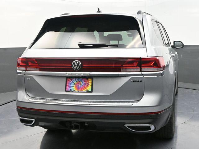 new 2024 Volkswagen Atlas car, priced at $40,998