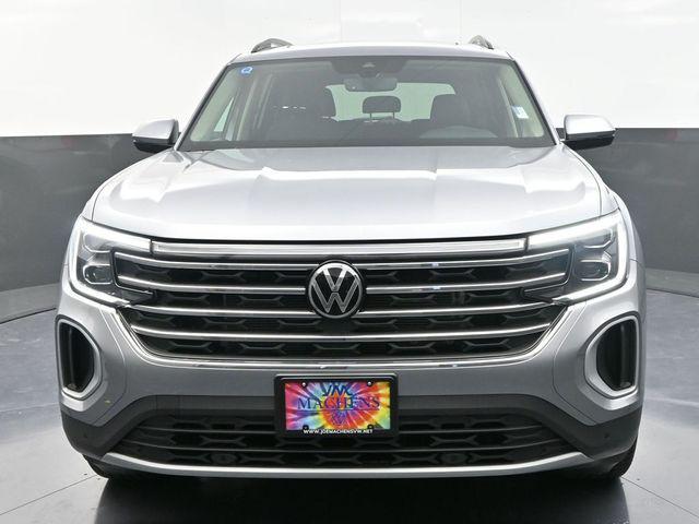 new 2024 Volkswagen Atlas car, priced at $40,998