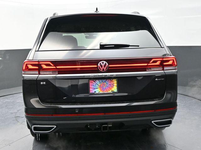 new 2025 Volkswagen Atlas car, priced at $44,561