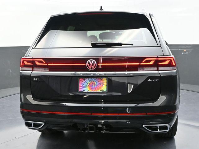 new 2025 Volkswagen Atlas car, priced at $53,028