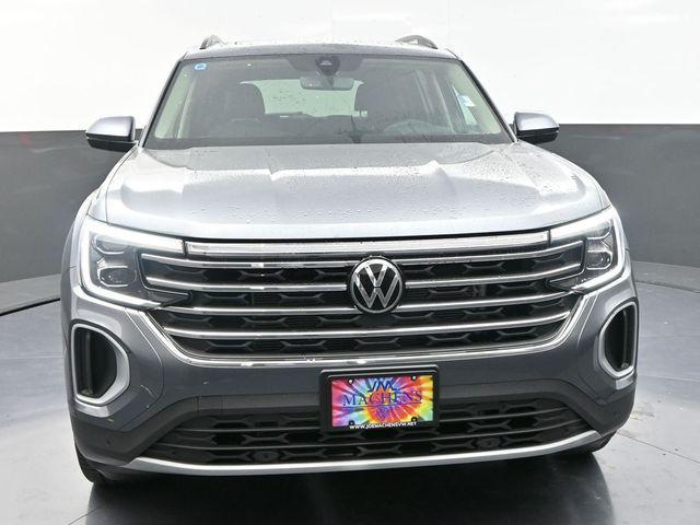 new 2025 Volkswagen Atlas car, priced at $45,073