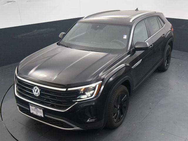 new 2025 Volkswagen Atlas Cross Sport car, priced at $44,103