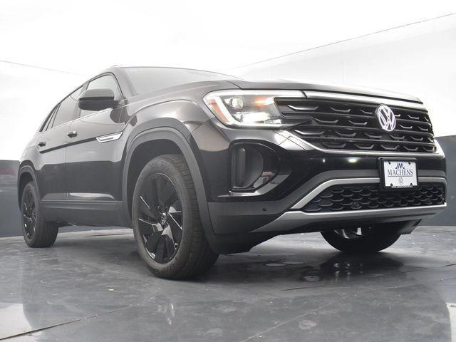 new 2025 Volkswagen Atlas Cross Sport car, priced at $44,103