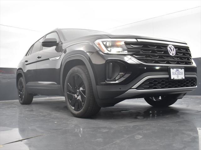 new 2025 Volkswagen Atlas Cross Sport car, priced at $44,103