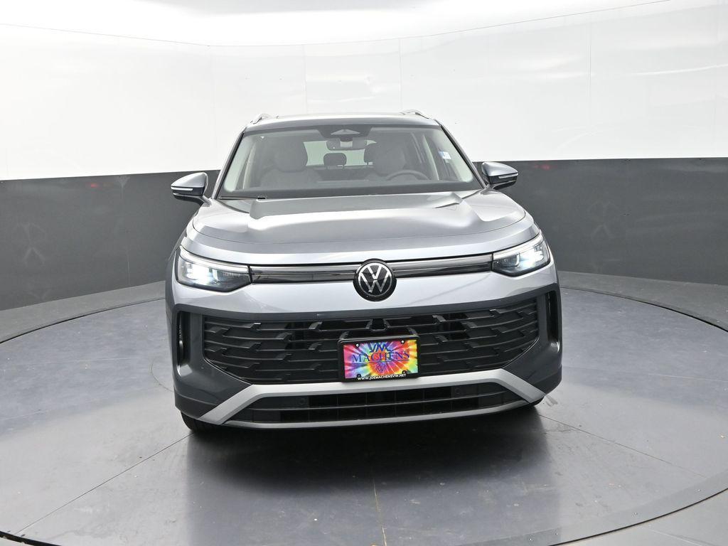 new 2025 Volkswagen Tiguan car, priced at $35,270