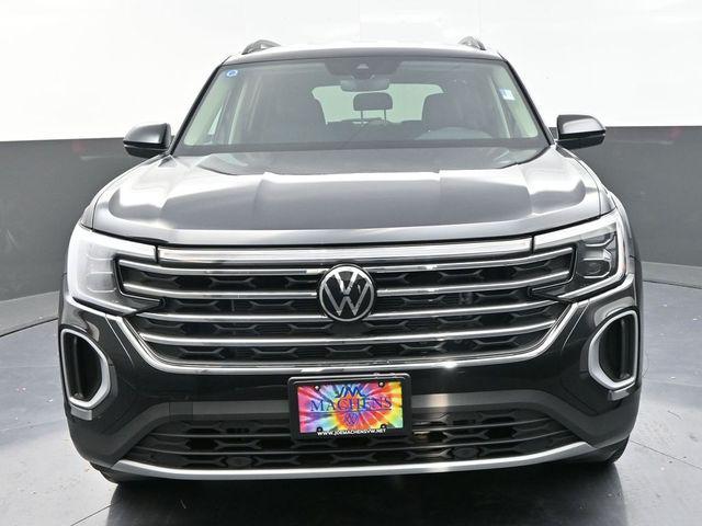 new 2025 Volkswagen Atlas car, priced at $39,006