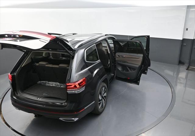 new 2025 Volkswagen Atlas car, priced at $45,572