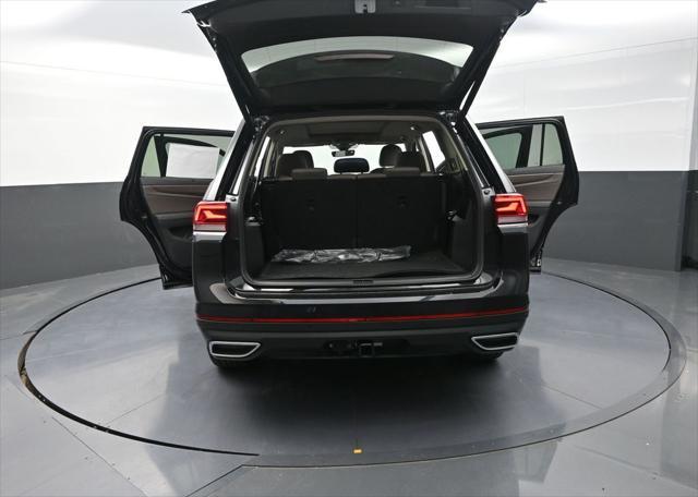 new 2025 Volkswagen Atlas car, priced at $45,572