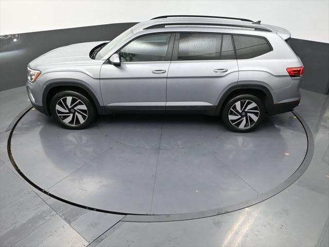 new 2025 Volkswagen Atlas car, priced at $42,431