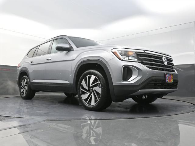 new 2025 Volkswagen Atlas car, priced at $42,431