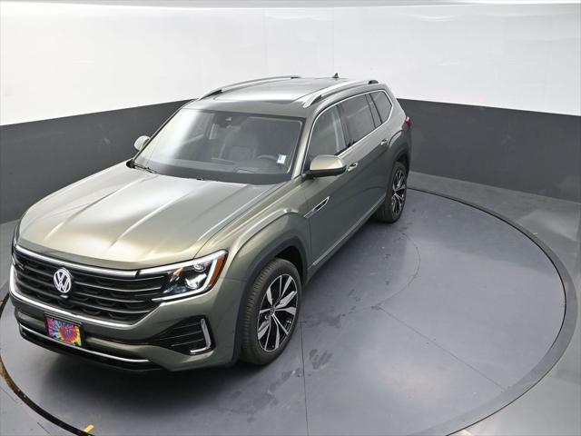 new 2025 Volkswagen Atlas car, priced at $52,911