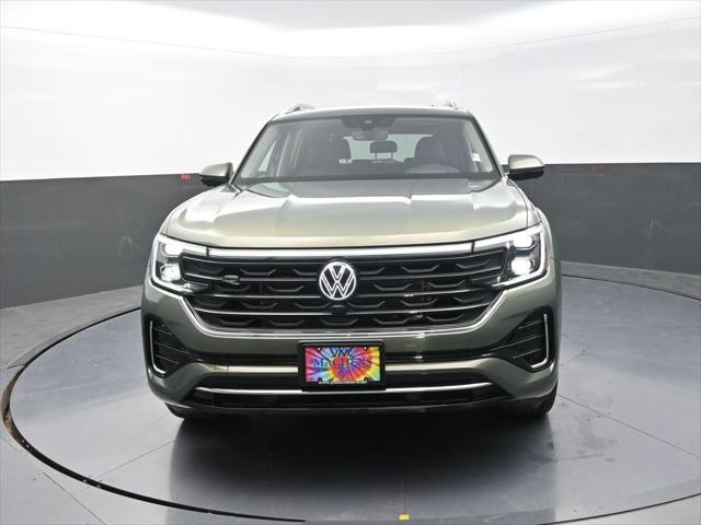 new 2025 Volkswagen Atlas car, priced at $52,911