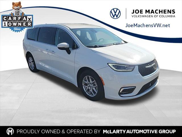 used 2023 Chrysler Pacifica car, priced at $23,209