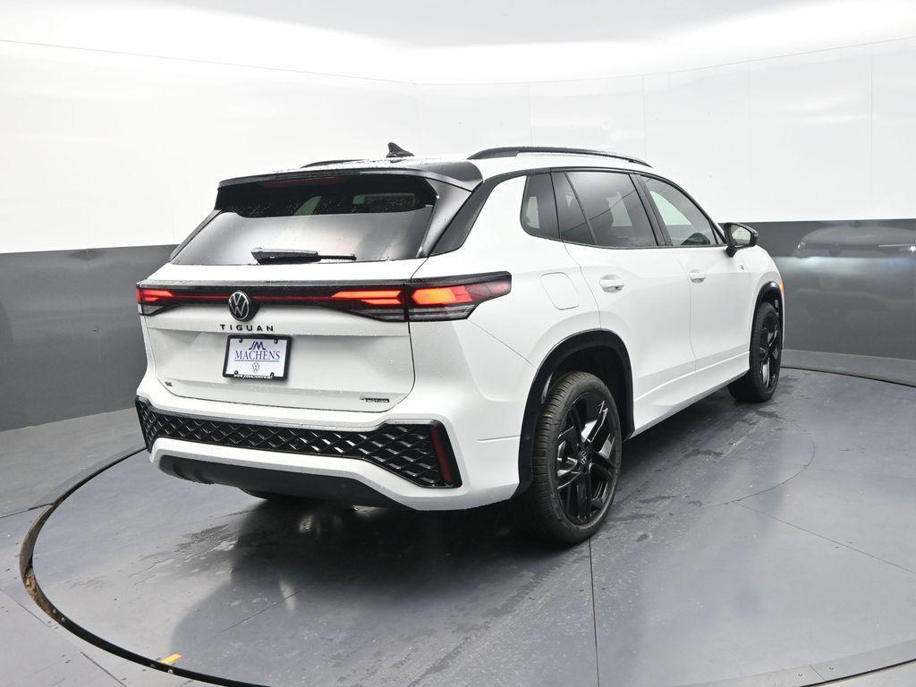 new 2026 Volkswagen Tiguan car, priced at $40,291