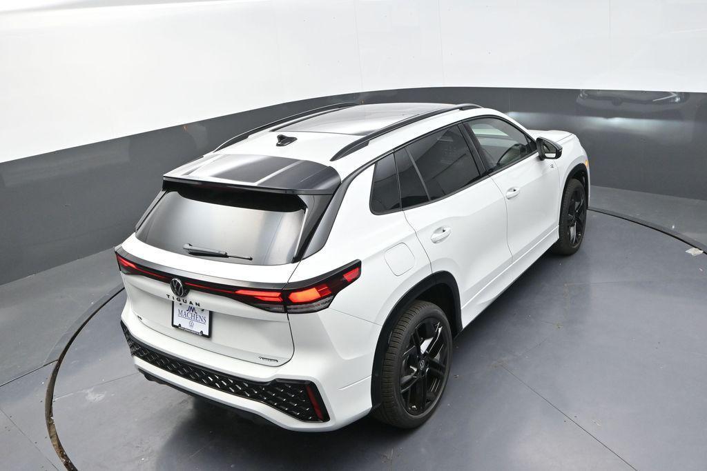 new 2025 Volkswagen Tiguan car, priced at $37,735