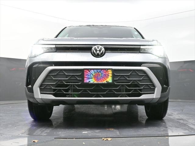 new 2025 Volkswagen Taos car, priced at $30,437