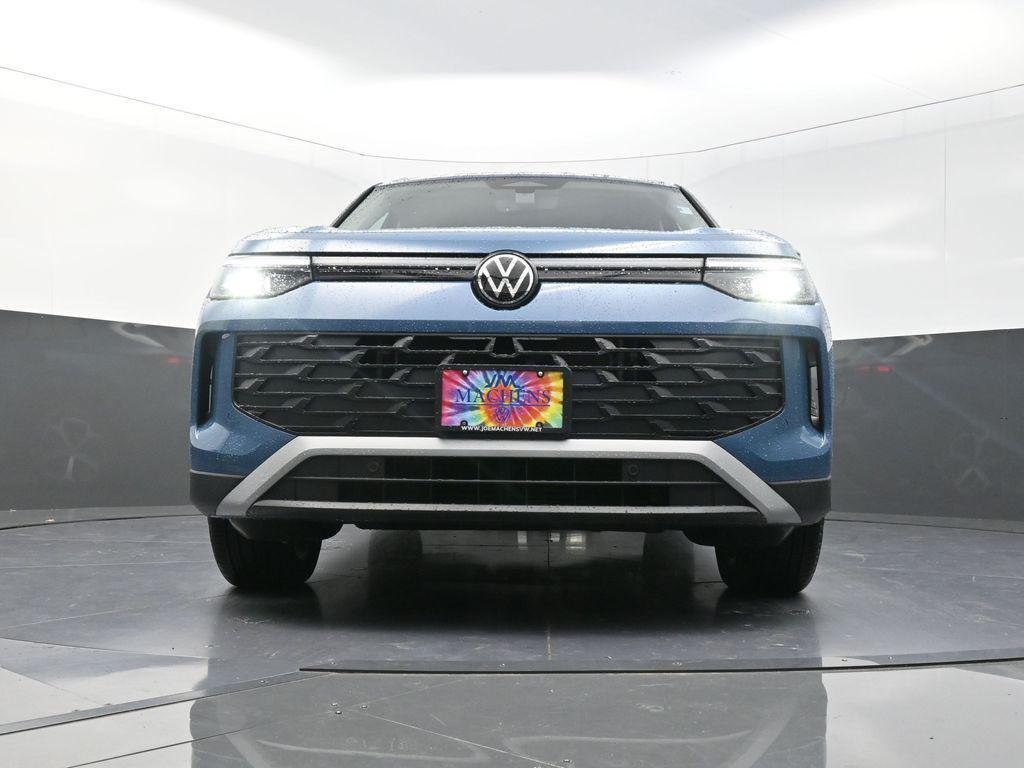 new 2025 Volkswagen Tiguan car, priced at $35,298