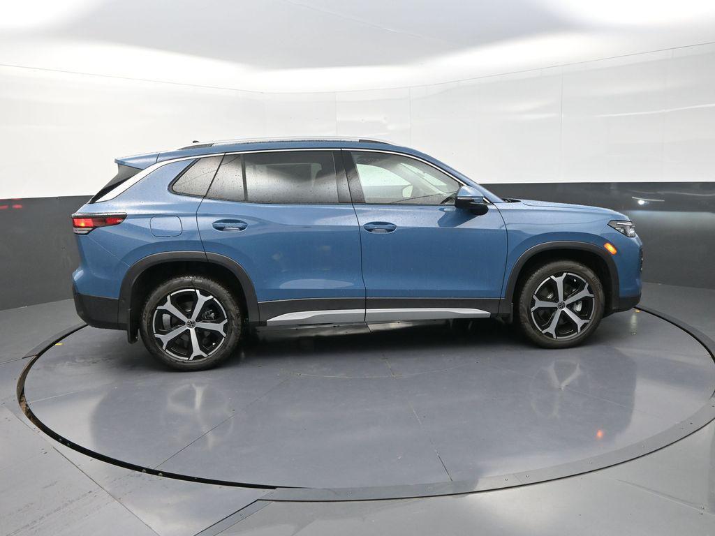 new 2025 Volkswagen Tiguan car, priced at $35,298