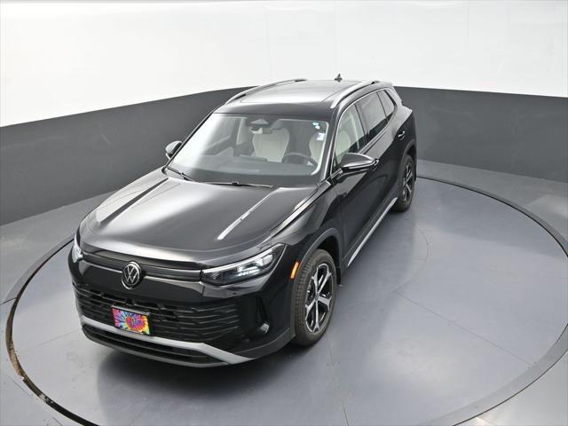 new 2025 Volkswagen Tiguan car, priced at $37,071