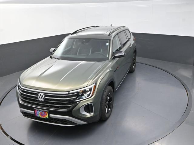 new 2025 Volkswagen Atlas car, priced at $43,436