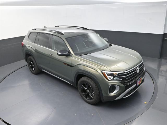 new 2025 Volkswagen Atlas car, priced at $43,436