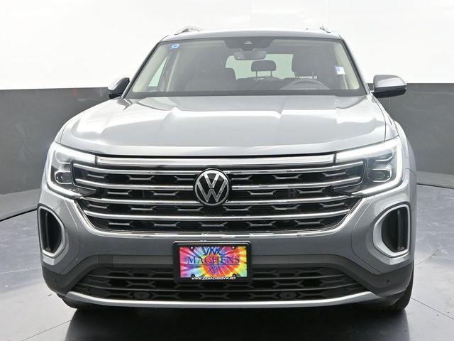 new 2025 Volkswagen Atlas car, priced at $47,336