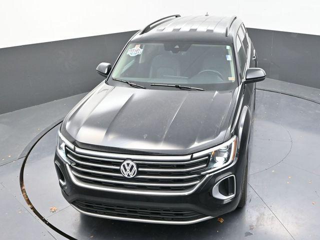 used 2024 Volkswagen Atlas car, priced at $33,186