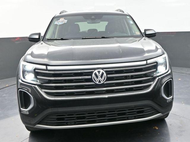 used 2024 Volkswagen Atlas car, priced at $33,186