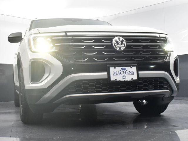 new 2024 Volkswagen Atlas car, priced at $44,623