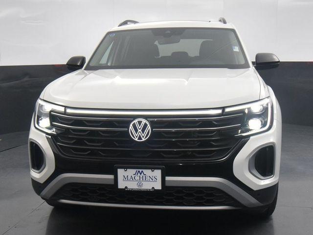 new 2024 Volkswagen Atlas car, priced at $44,623