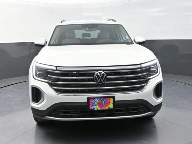 new 2025 Volkswagen Atlas car, priced at $38,136