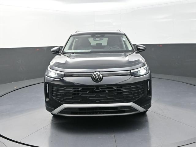 new 2025 Volkswagen Tiguan car, priced at $32,261