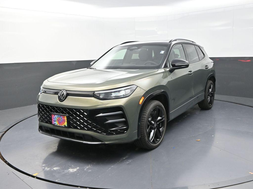 new 2025 Volkswagen Tiguan car, priced at $39,476
