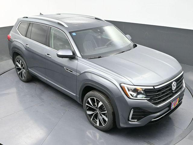 new 2025 Volkswagen Atlas car, priced at $51,911