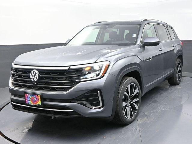 new 2025 Volkswagen Atlas car, priced at $51,911