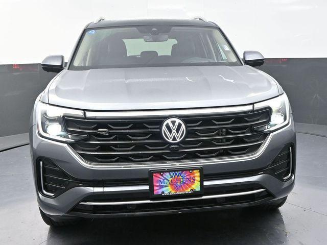 new 2025 Volkswagen Atlas car, priced at $51,911