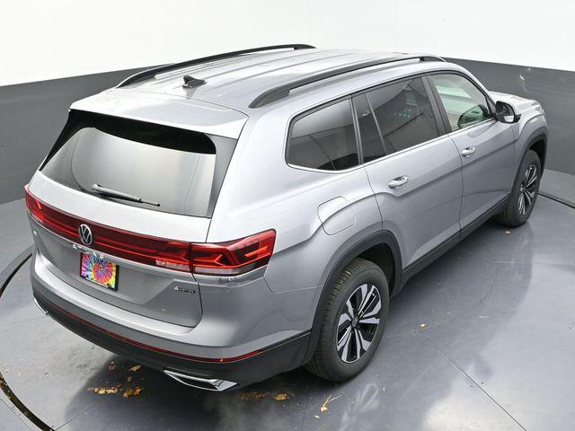 new 2025 Volkswagen Atlas car, priced at $39,006