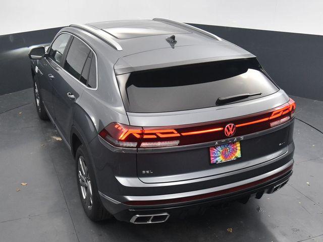 new 2024 Volkswagen Atlas Cross Sport car, priced at $45,338