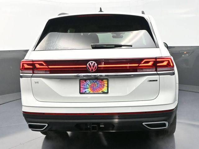 new 2025 Volkswagen Atlas car, priced at $45,073