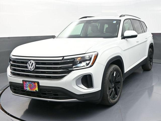 new 2025 Volkswagen Atlas car, priced at $45,073