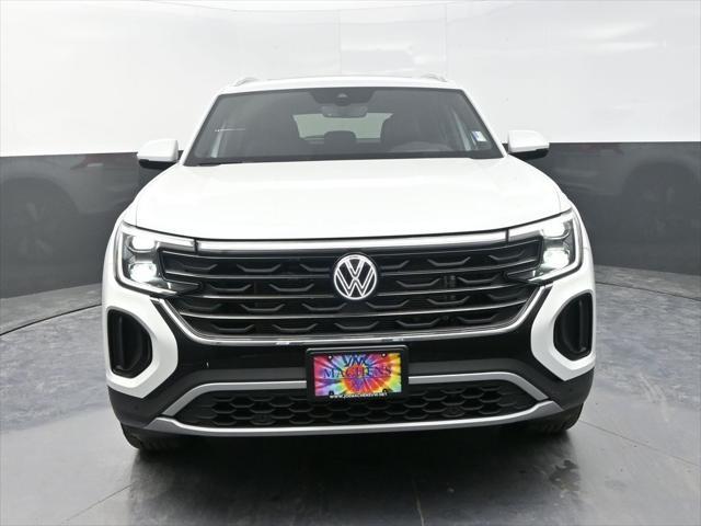 new 2025 Volkswagen Atlas Cross Sport car, priced at $47,033