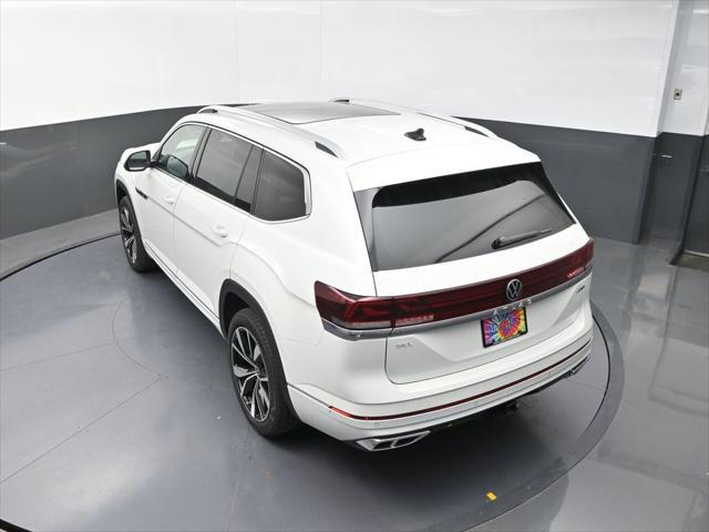 new 2025 Volkswagen Atlas car, priced at $53,348
