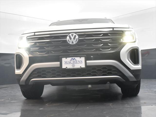 new 2024 Volkswagen Atlas car, priced at $45,736