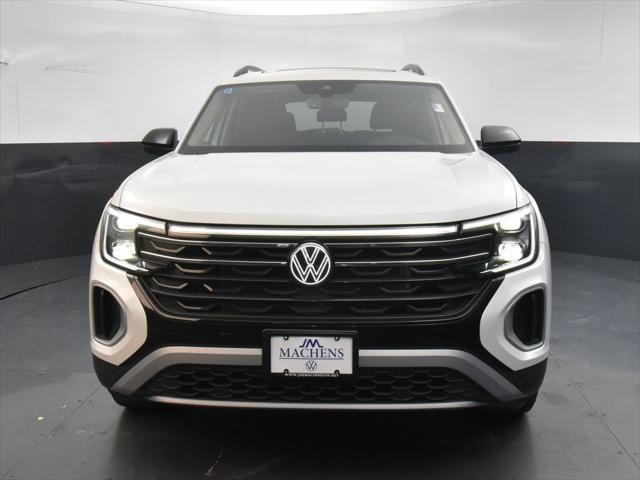 new 2024 Volkswagen Atlas car, priced at $45,736